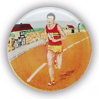 ROAD RUN MALE 1InchDOMED CENTRE